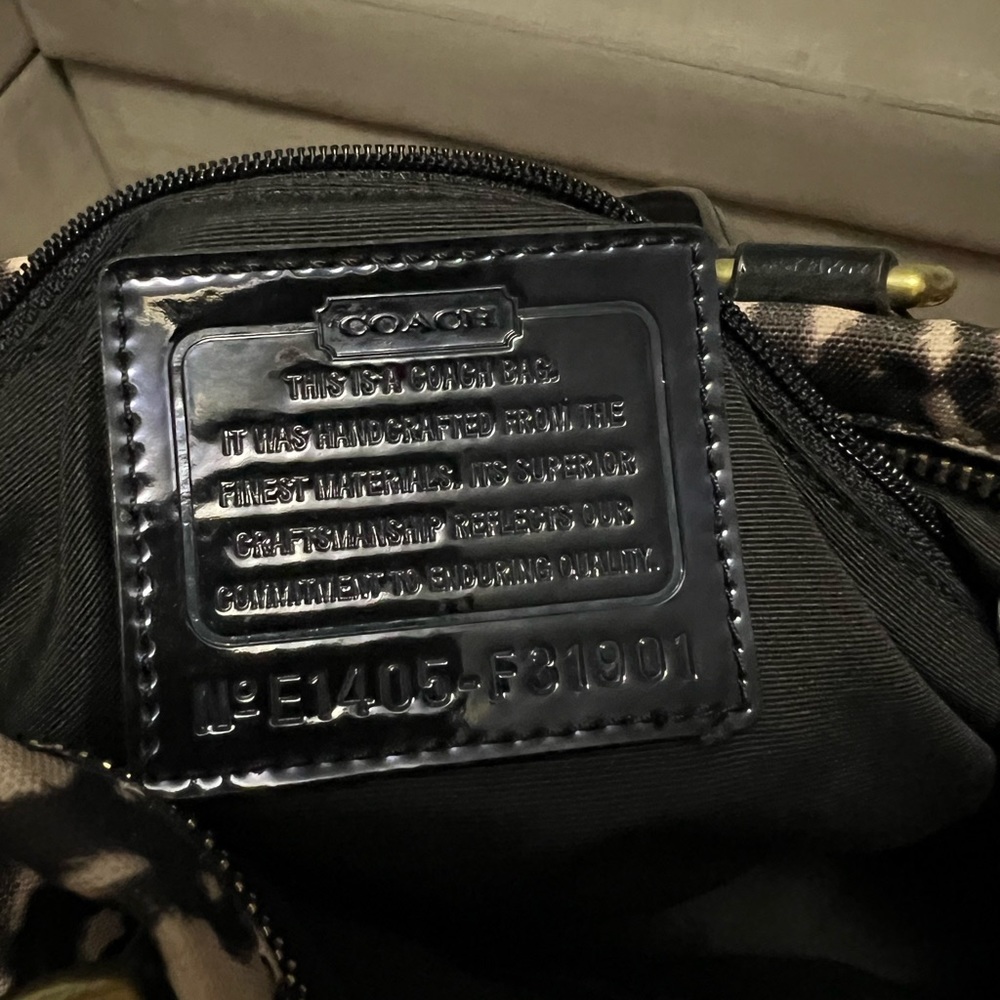 Coach Shoulder Bag - Picture 3 of 5